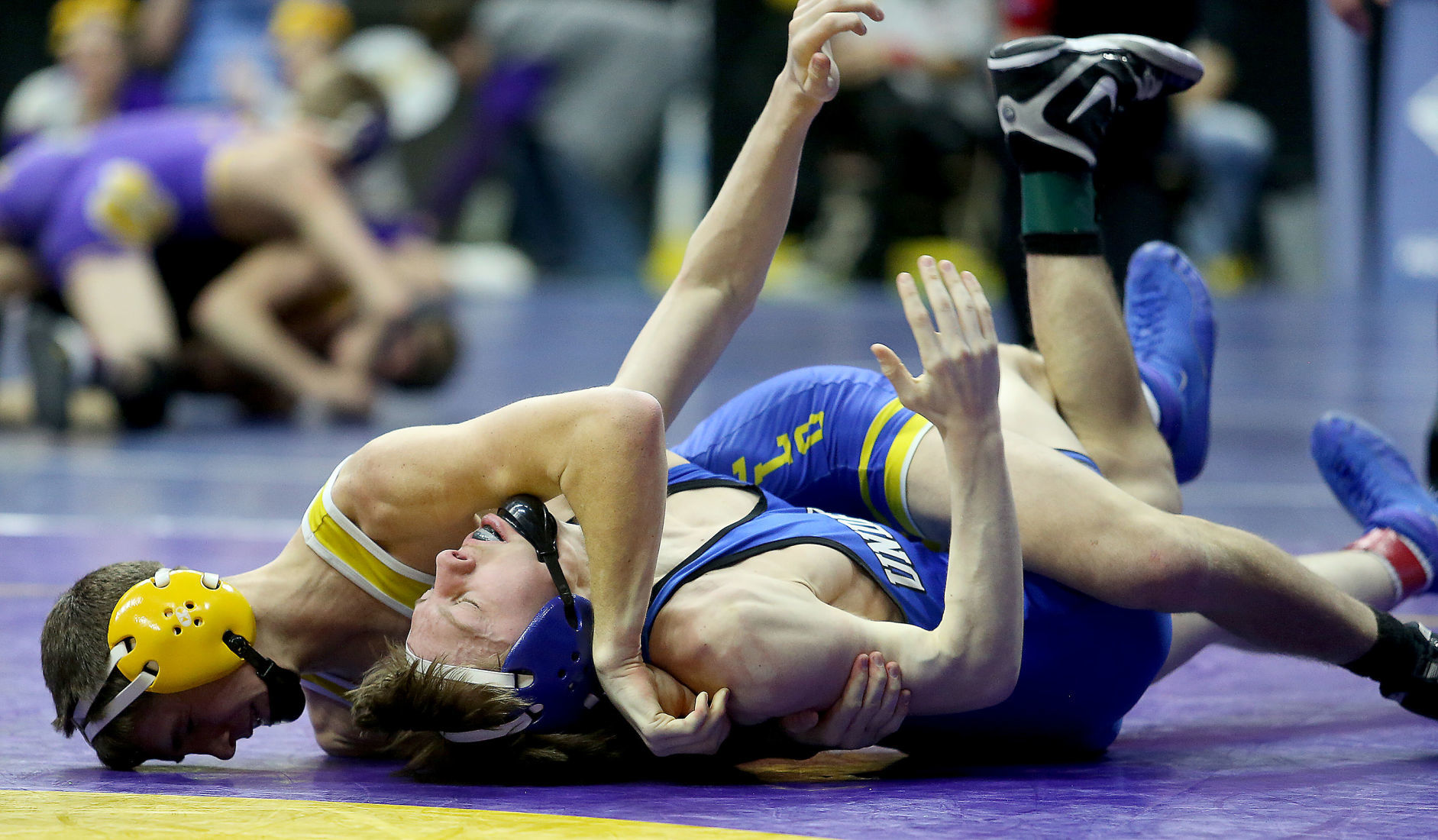 021419-qct-IA-HS-Wrestling-035